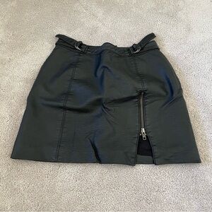 free people faux leather mini skirt SIZE 2 100% viscose